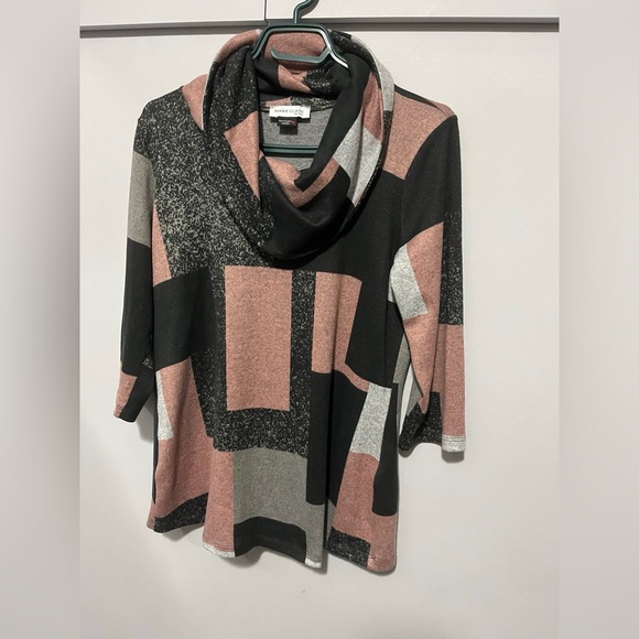 Carol Rose Geometric Print Cowl Neck Top - Picture 1 of 2